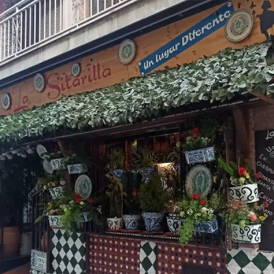 La Sitarilla El Bar De Moda En Granada
