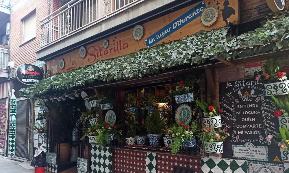 La Sitarilla: el bar de moda en Granada La Sitarilla El Bar De Moda En Granada