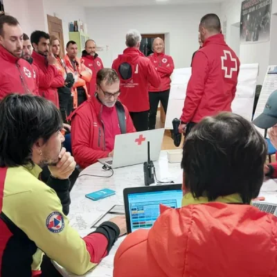 A Salvo Los 4 Espeleologos Atrapados En Una Cueva De Cantabria