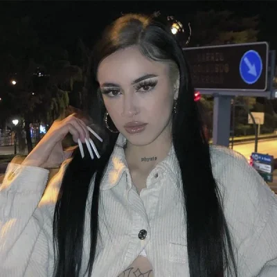 Alba Moreno Fisica Quien Es