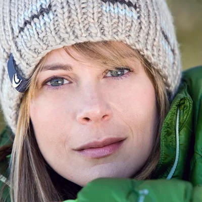 Araceli Segarra Escaladora Alpinista Y Escritora Española