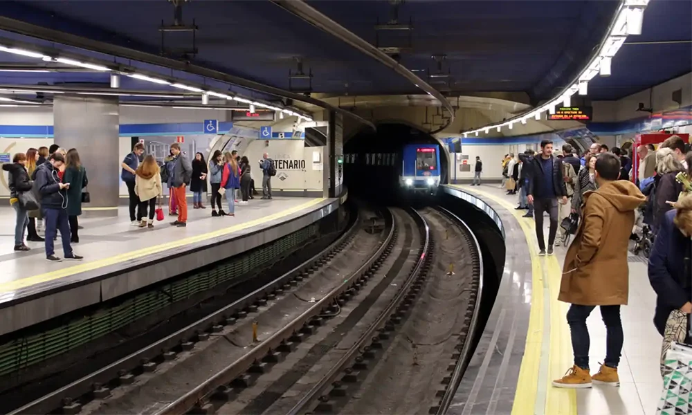 Muere Joven De 19 Años En Accidente Del Metro De Madrid
